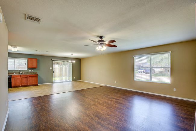 7000 Sylvan Meadows Dr, House other with 3 bedrooms, 2 bathrooms and null parking in Fort Worth TX | Image 7