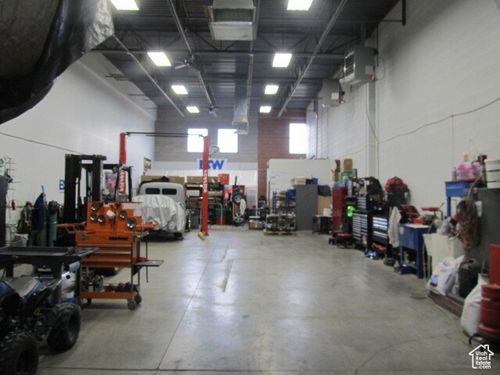 6784 S Airport Rd, West Jordan, UT, 84084-4624 | Card Image