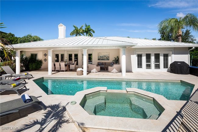 420 Palm Cir E, House other with 4 bedrooms, 4 bathrooms and null parking in Naples FL | Image 16