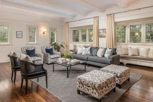 77 Chestnut Park Rd, House other with 6 bedrooms, 5 bathrooms and 2 parking in Toronto ON | Image 6