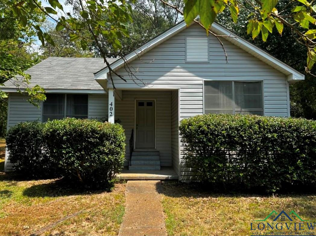 Pace St, Naples, TX 75568