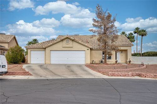 4878 Califa Dr, Las Vegas, NV, 89122-7576 | Card Image