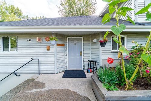11-13670 84 Ave, Surrey, BC, V3W0T6 | Card Image