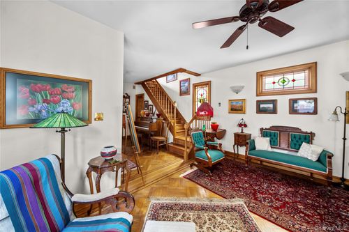 7830 64th Ln, Glendale, NY, 11385-6817 | Card Image
