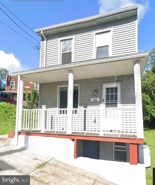 108 Cherry St, SAINT CLAIR, PA, 17970-1127 | Card Image