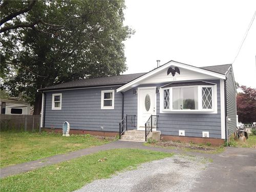 120 Gallway St, Warwick, RI, 02889-8008 | Card Image