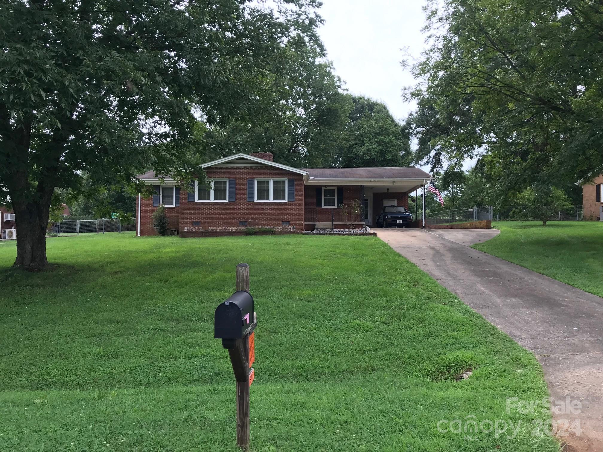 Poplar Cir, Shelby, NC 28152