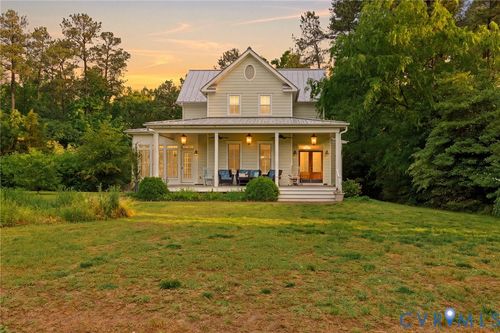 9562 Graves Rd, South Chesterfield, VA, 23803-1106 | Card Image