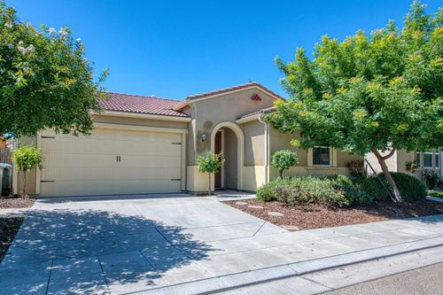 3870 Joaquin Ave, Clovis, CA, 93619-8543 | Card Image