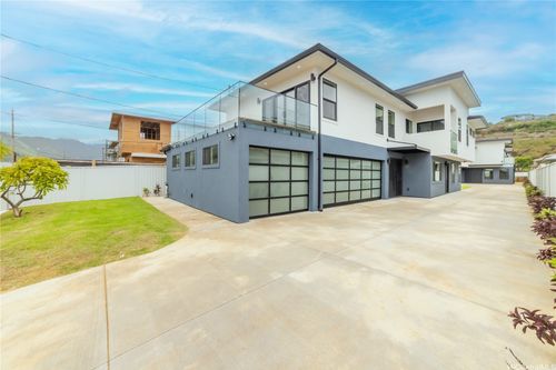 1331 9th Ave, Honolulu, HI, 96816-2792 | Card Image