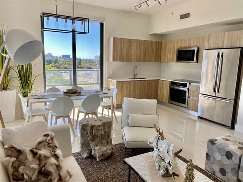 unit-517-2960 Ne 207th St, Aventura, FL, 33180-1449 | Card Image