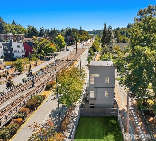 3323 Martin Luther King Jr Way S, Seattle, WA, 98144-6008 | Card Image