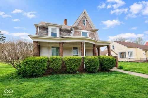 224 W Main St, Ladoga, IN, 47954-7008 | Card Image