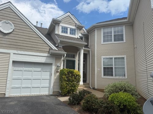 260 Bald Eagle Dr, Stewartsville, NJ, 08886-2043 | Card Image