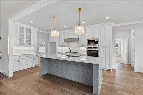 1301 Greyback Ln, Centerton, AR, 72719 | Card Image