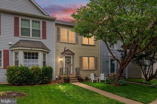 63 Pepper Tree Ct, WARRENTON, VA, 20186-2124 | Card Image