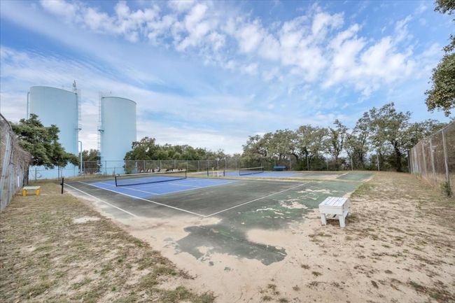 The community also has pickleball courts! | Image 14