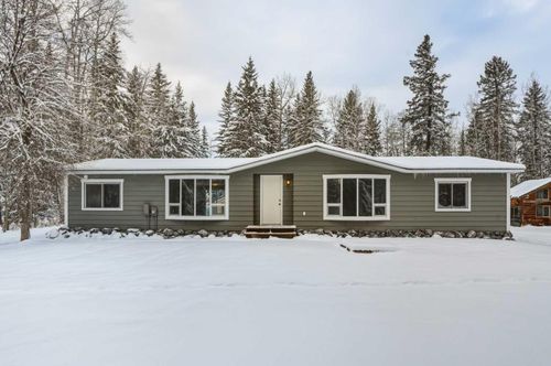 8-29415 Range Road 52, Mountain View County, AB, T0M2E0 | Card Image