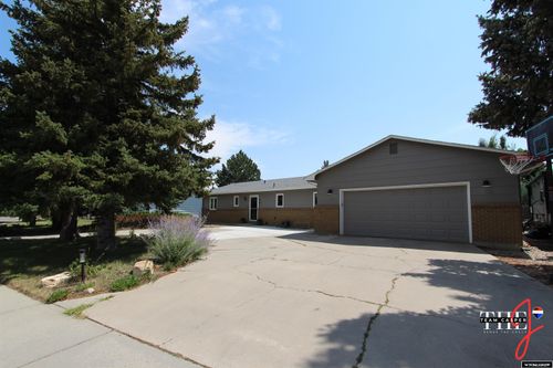 991 Donegal St, Casper, WY, 82609-3218 | Card Image