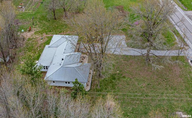 1108 N Main St, House other with 3 bedrooms, 2 bathrooms and null parking in Dix IL | Image 38