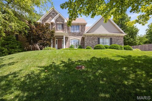 1001 Laurel Bend Ct, Kirkwood, MO, 63122-6948 | Card Image