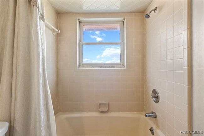 809 N Golf Course Dr, House other with 3 bedrooms, 2 bathrooms and 3 parking in Crystal River FL | Image 18
