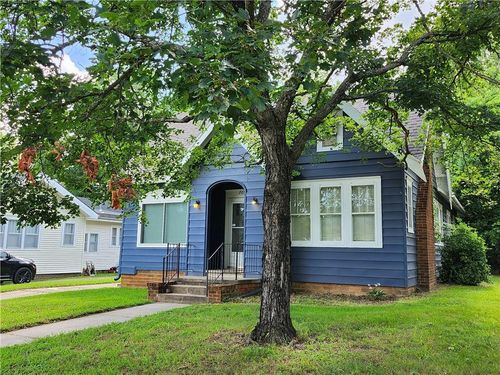 709 S Park Blvd, Independence, KS, 67301-4449 | Card Image