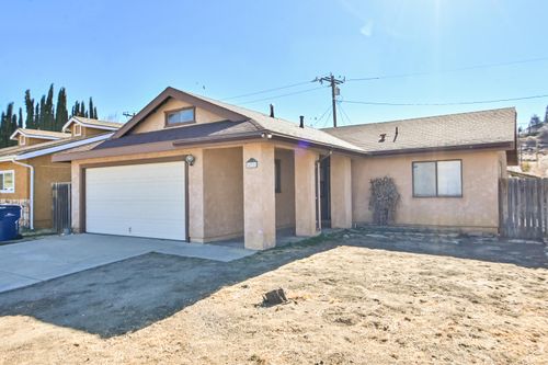 14322 Boxtree Street, Lake Hughes, CA, 93532 | Card Image