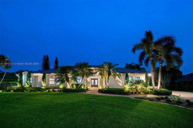 8530 Sw 166th St, House other with 6 bedrooms, 4 bathrooms and null parking in Palmetto Bay FL | Image 1
