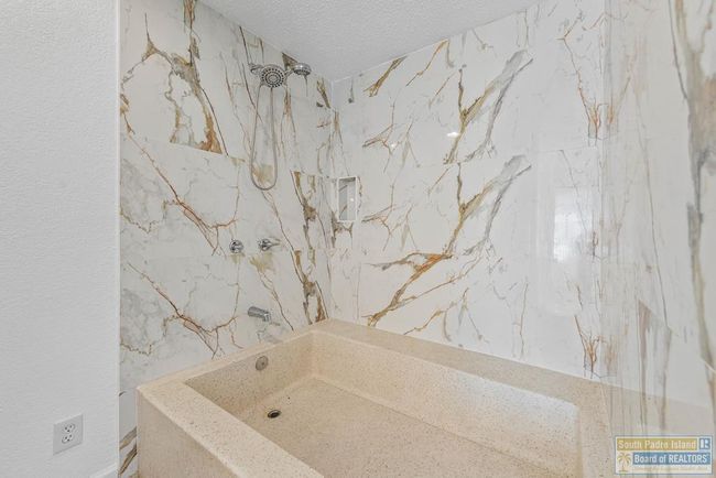 120 W Toronja Dr., House other with 5 bedrooms, 4 bathrooms and 1 parking in Los Fresnos TX | Image 12