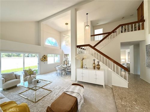 18 Decente, Irvine, CA, 92614-7307 | Card Image