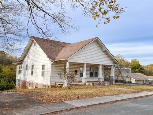 1202 Georgia Ave, Athens, TN, 37303-2522 | Card Image