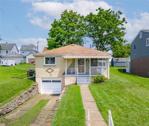 431 Park Ave, Clairton, PA, 15025-1522 | Card Image