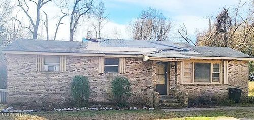 135 Autumn Dr, Vicksburg, MS, 39180-4805 | Card Image