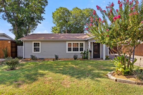 452 Richland St, Lewisville, TX, 75057-3769 | Card Image