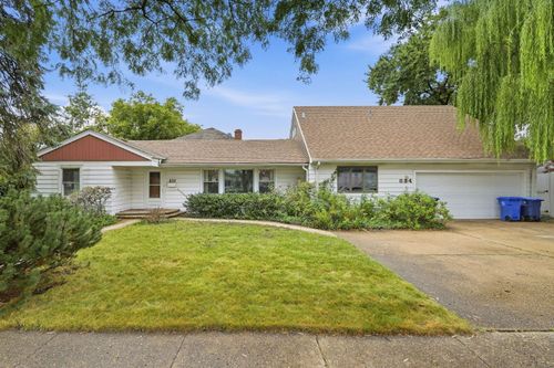 834 S Wolf Road, Des Plaines, IL, 60016 | Card Image