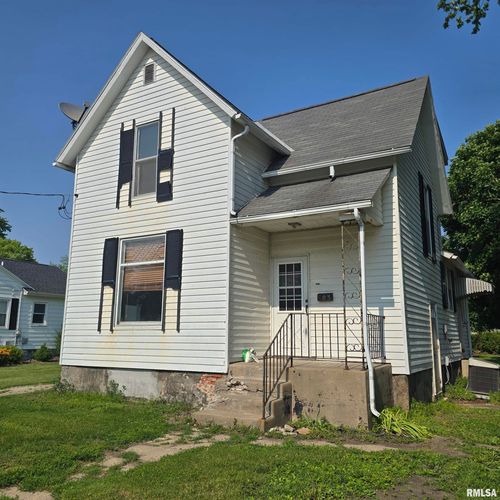 303 S 7th St, Wyoming, IL, 61491-1315 | Card Image
