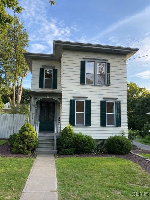 206 E Genesee St, Fayetteville, NY, 13066-1501 | Card Image