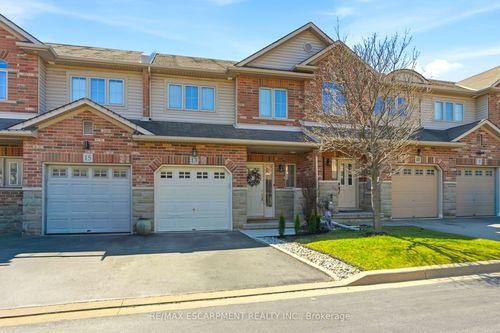 13 Marina Point Cres, Stoney Creek, ON, L8E0E4 | Card Image