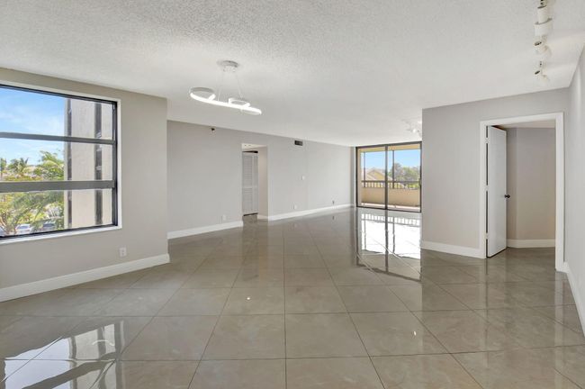 APT-302 - 6372 La Costa Dr, Condo with 3 bedrooms, 3 bathrooms and null parking in Boca Raton FL | Image 13