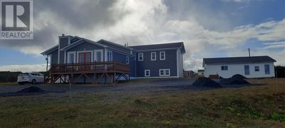 8 Main St, House other with 6 bedrooms, 5 bathrooms and null parking in Saint Lunaire Griquet NL | Image 1