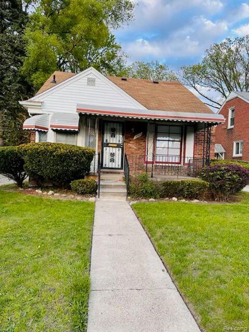 19502 Whitcomb St, Detroit, MI, 48235-2072 | Card Image