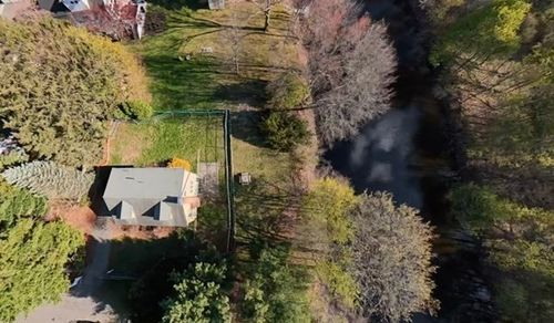 48 River Ave, Newton, MA, 02464-1347 | Card Image