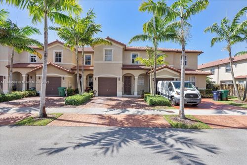 1020 Ne 207th Ter, Miami, FL, 33179-1936 | Card Image