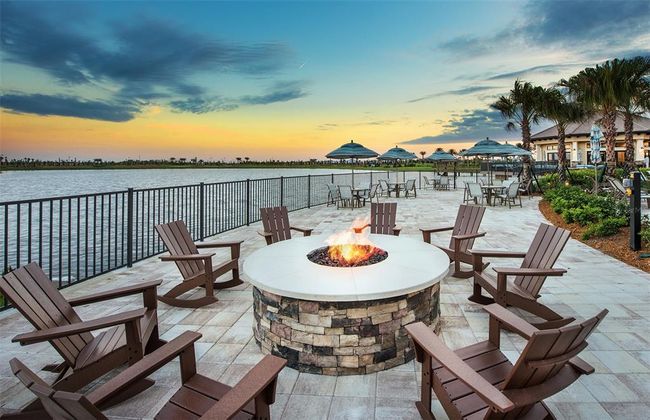 6733 Alstead Circle, House other with 3 bedrooms, 4 bathrooms and null parking in Bradenton FL | Image 57