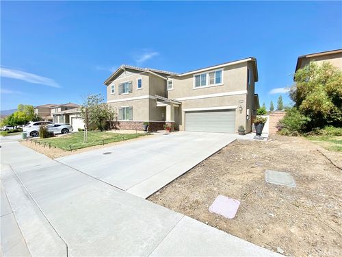 1011 Balsam St, Calimesa, CA, 92320-4912 | Card Image