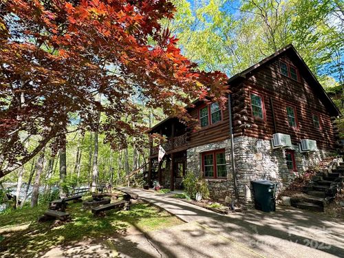 201 Liberty Rd, Waynesville, NC, 28785-5909 | Card Image