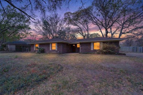 307 E Fairlane Dr, Longview, TX, 75604-1730 | Card Image