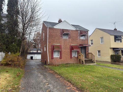 17316 Throckley Ave, Cleveland, OH, 44128-1602 | Card Image