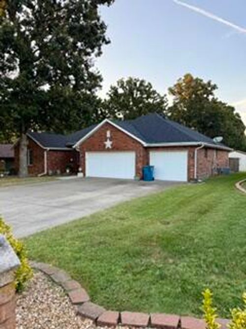 705 W Bryant St, Nixa, MO, 65714-8347 | Card Image